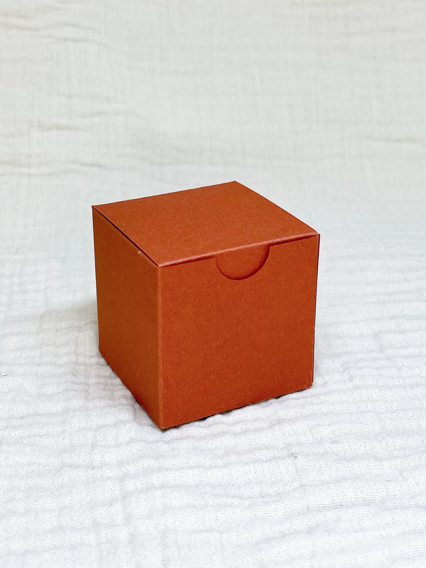 Kubusdoosje in roest voor doopsuiker - Atelier D