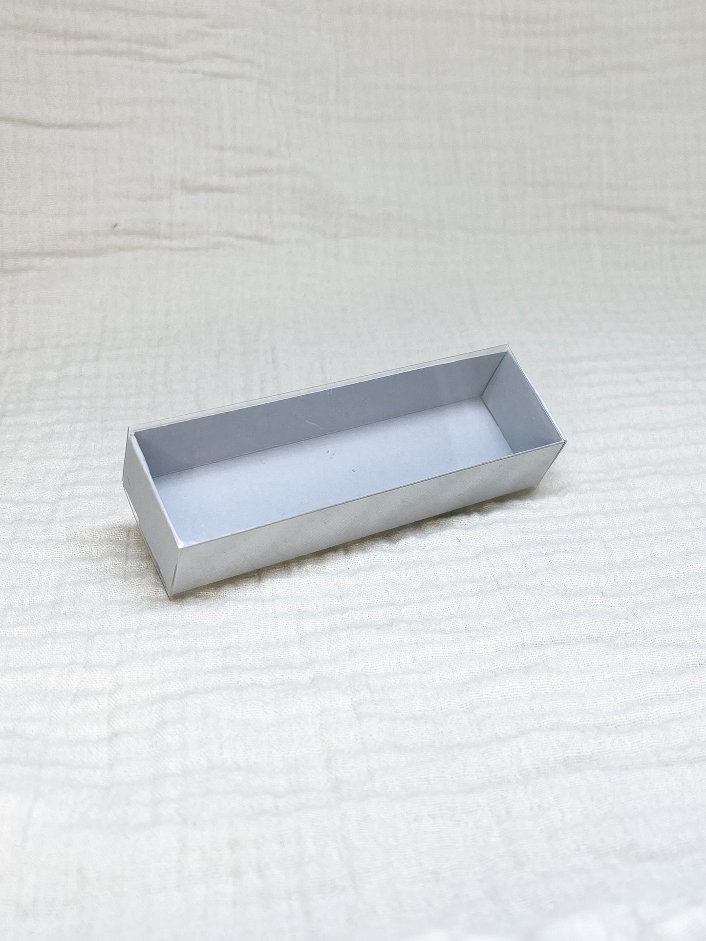 Luciferdoosje in parelgrijs voor doopsuiker - Atelier D