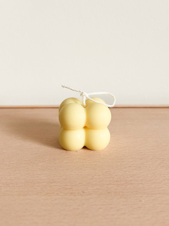 Kaars bolletjes - Geel
