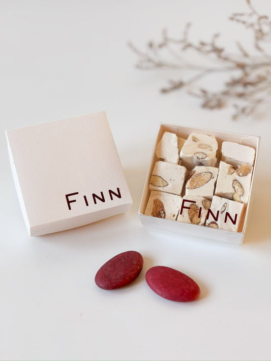 Dekseldoosje in lelie voor doopsuiker - Atelier D