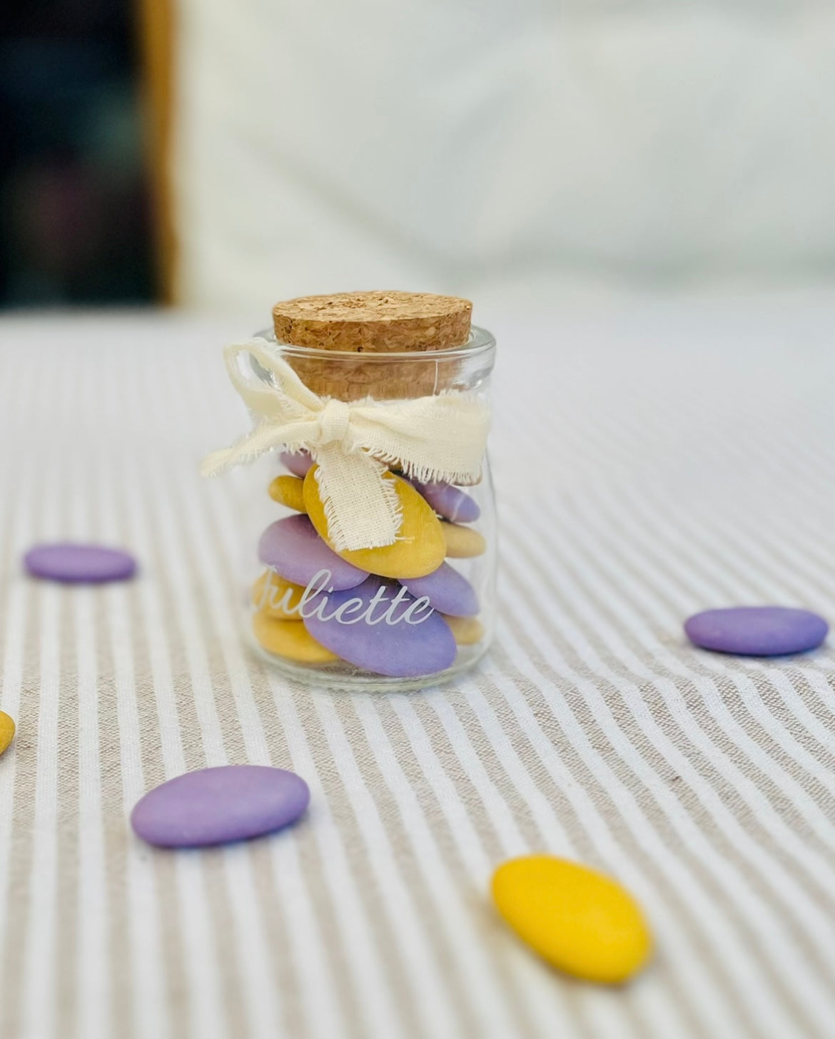 Honingpotje in glas met kurken dop voor doopsuiker - Atelier D