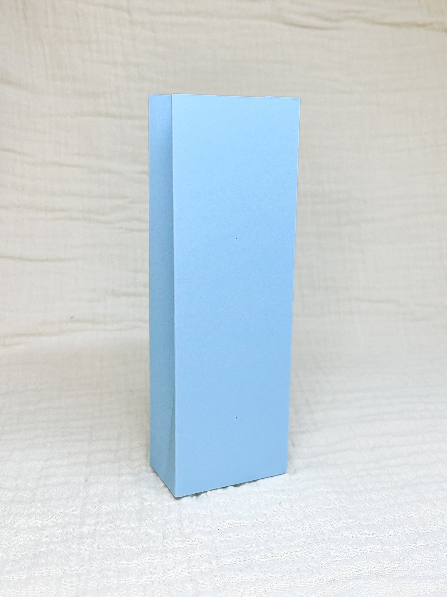 Hoog doosje in hemelsblauw voor doopsuiker - Atelier D