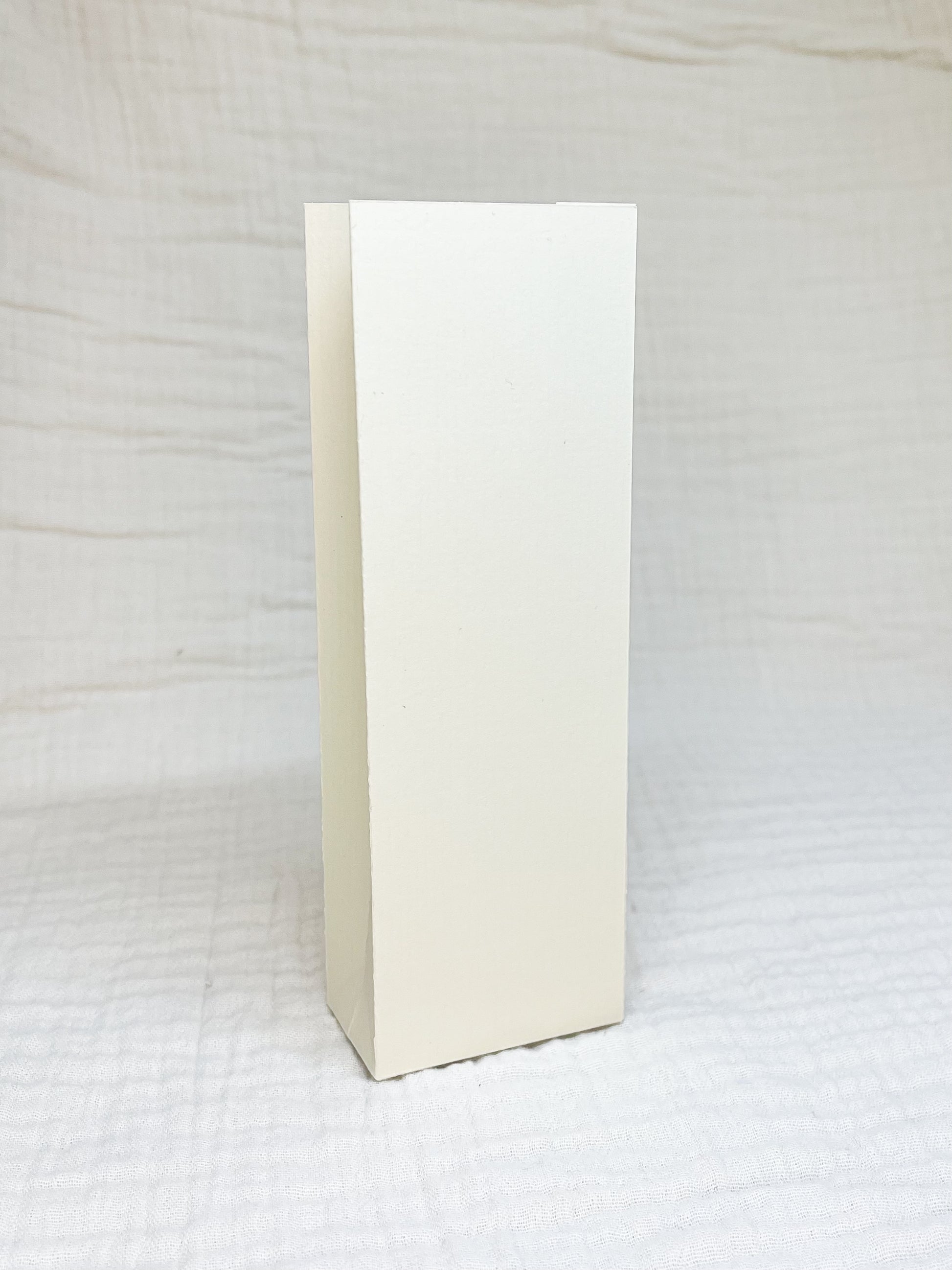 Hoog doosje in vanille voor doopsuiker - Atelier D