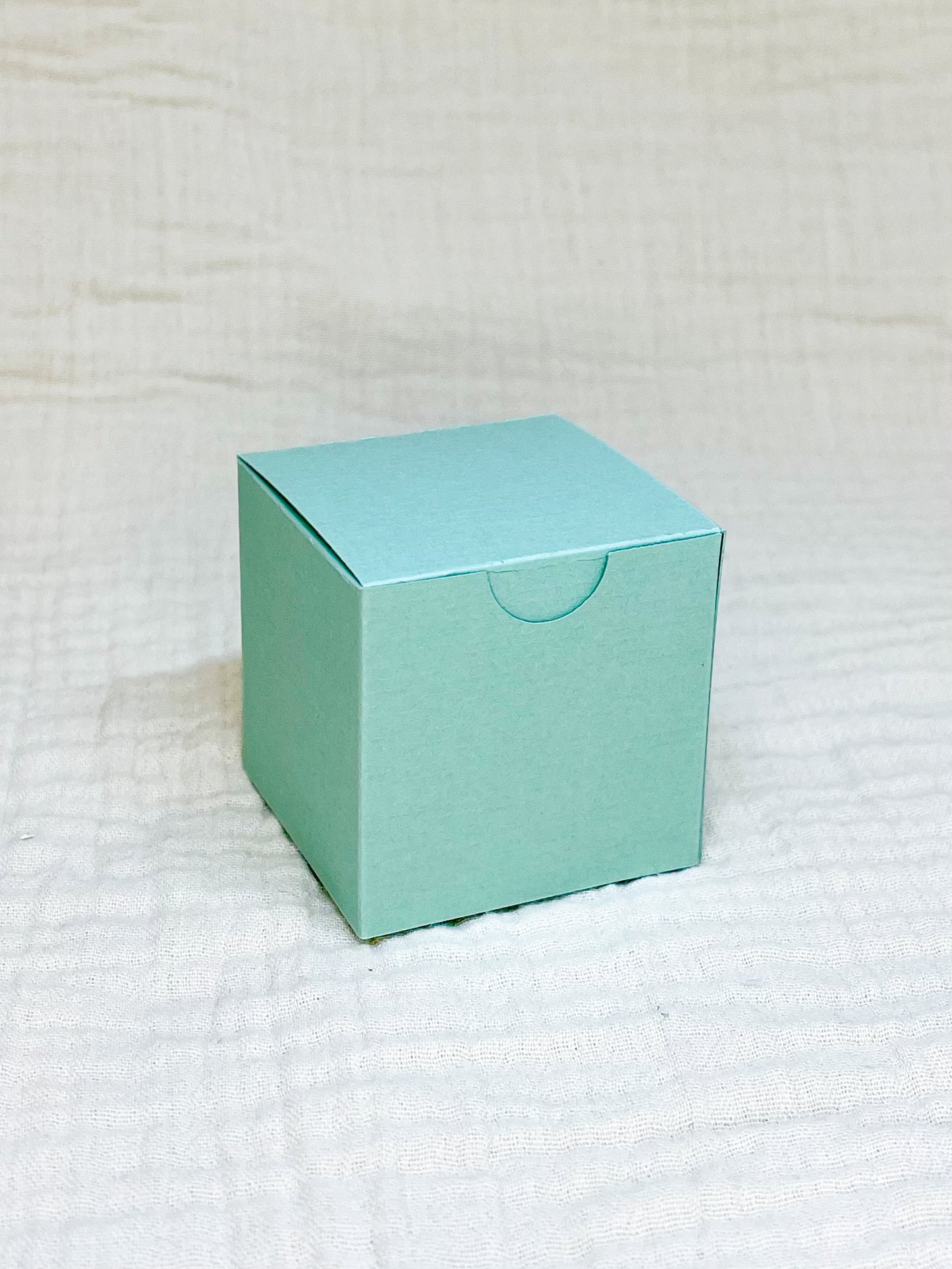 Kubusdoosje in munt voor doopsuiker - Atelier D