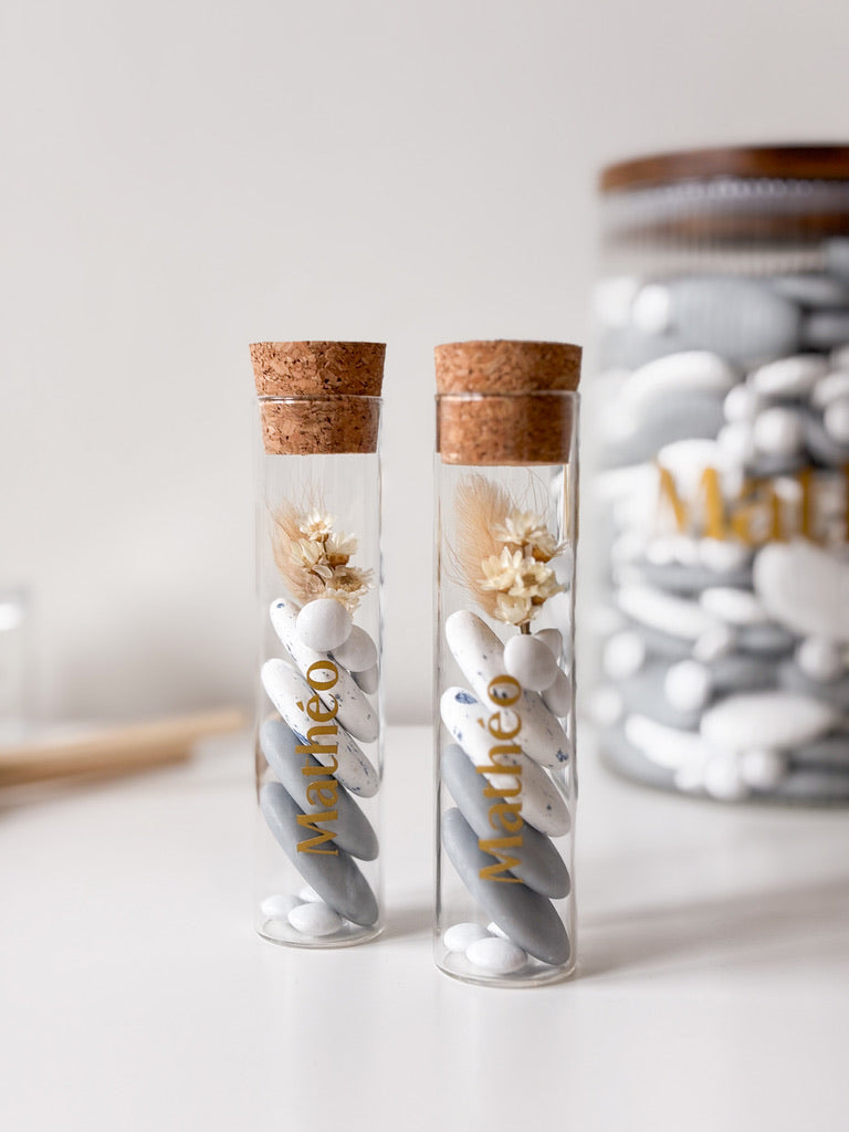 Proefbuisje in glas met kurken dop voor doopsuiker - Atelier D