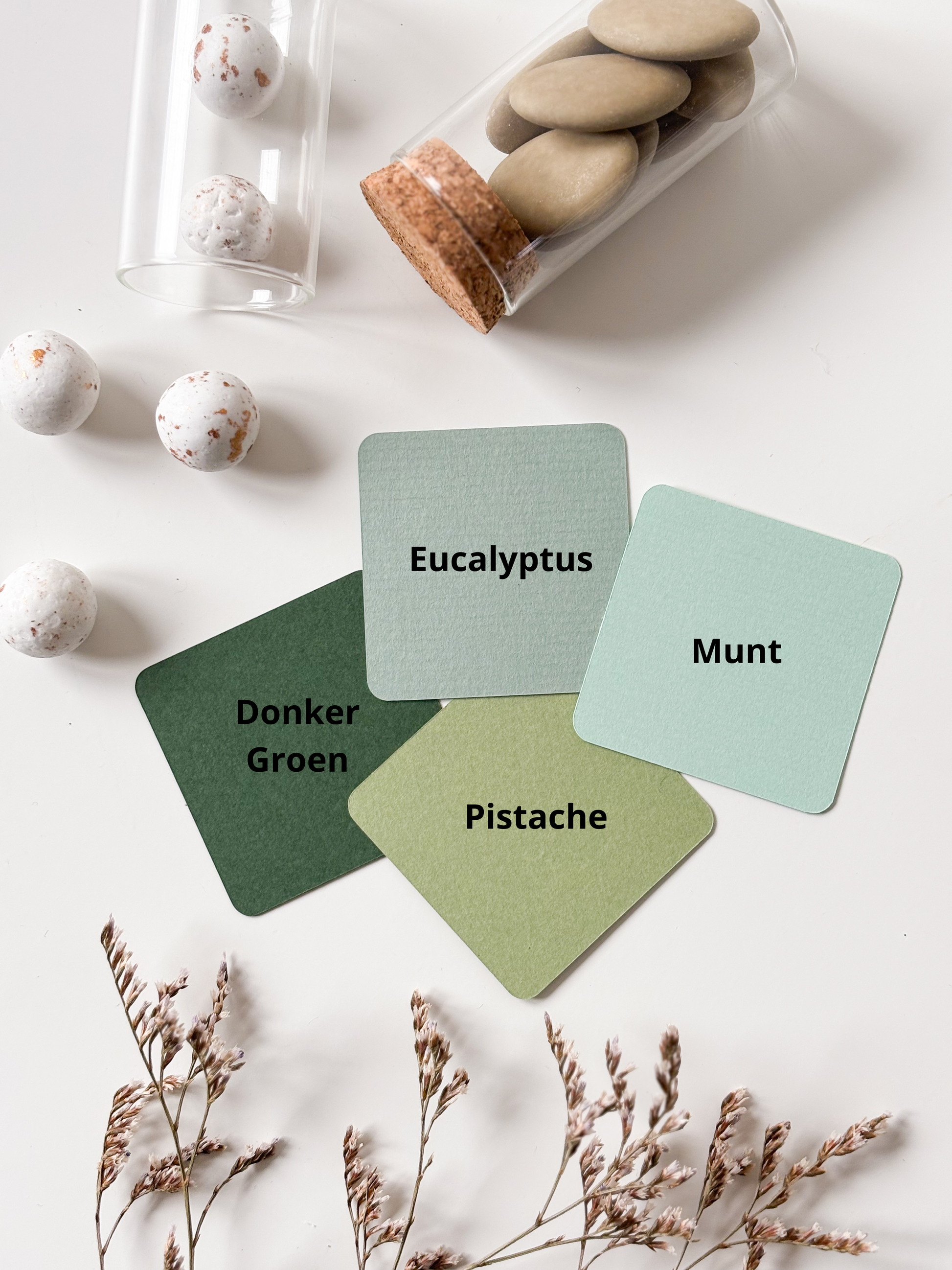 Staalkaartjes in groene tinten voor doosjes voor doopsuiker - Atelier D