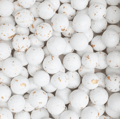 Foto van Sugar Choops, chocolade bolletjes die je kan gebruiken om je doopsuiker mee te vullen. doopsuiker zelf maken